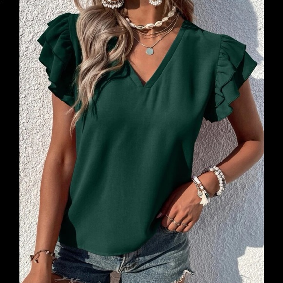 Elegant Classy Green Tiered Ruffle Butterfly Sleeve Top Blouse - Picture 5 of 11
